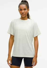 lululemon JERSEY TRAINING - Camiseta básica - bone