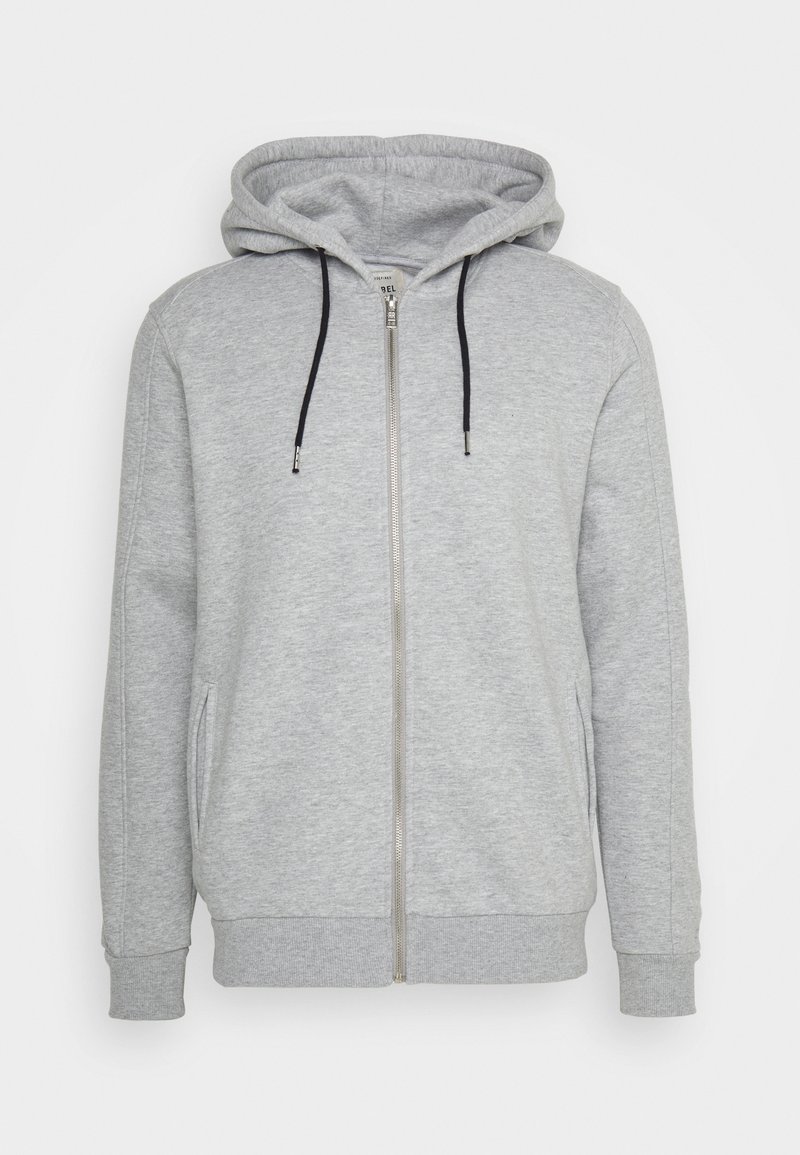 Sudadera con cremallera gris y capucha ajustable, hecha de tela suave. Presenta bolsillos laterales, puños acanalados y una cremallera suave.
