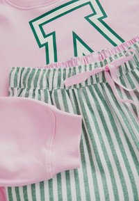 Next SET - Set lenjerie de noapte - green pink arizona
