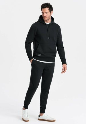 SET - Verryttelypuku - black
