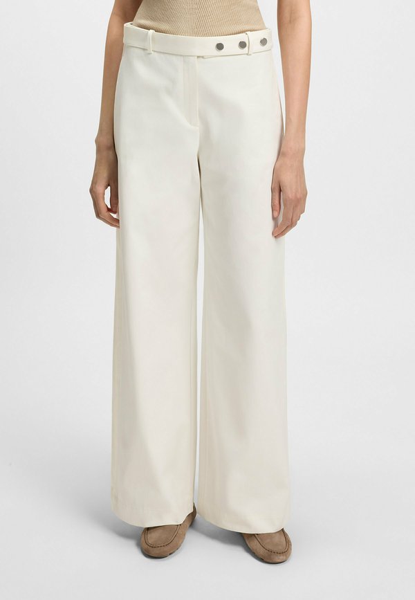 TIANA8 - Trousers - natural eighteen