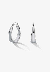 Geselecteerd, silver-coloured