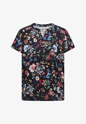 Sort bluse med korte ærmer og farverigt blomsterprint i blå, pink, rød og hvid, med rund halsudskæring og en lille knapstolpe foran.