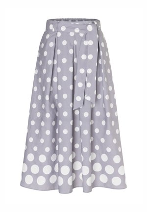 Grauer A-Linien-Rock mit weißen Punkten, plissiertem Design und passendem Stoffgürtel, der in der Taille gebunden ist.