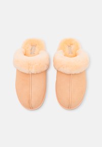 UGG SCUFFETTE II - Chinelos - peach fuzz