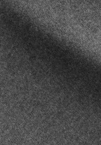 Dunkelgrauer Stoff mit einer weichen, strukturierten Oberfläche, der ein dezentes, gleichmäßiges Muster aufweist. Ideal für verschiedene Anwendungen.