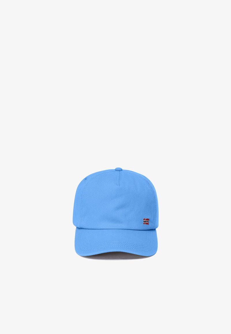 Casquette de baseball bleu clair avec un petit emblème du drapeau de la Norvège brodé sur le côté avant droit.