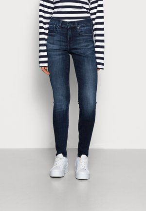 Vaqueros pitillo - blue denim