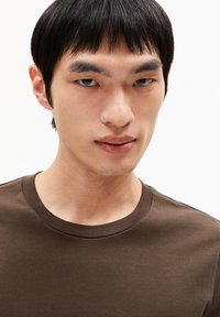 ARMEDANGELS JAAMES - T-shirt basic - tree shade