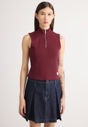 LABEL - Tops - deep rouge