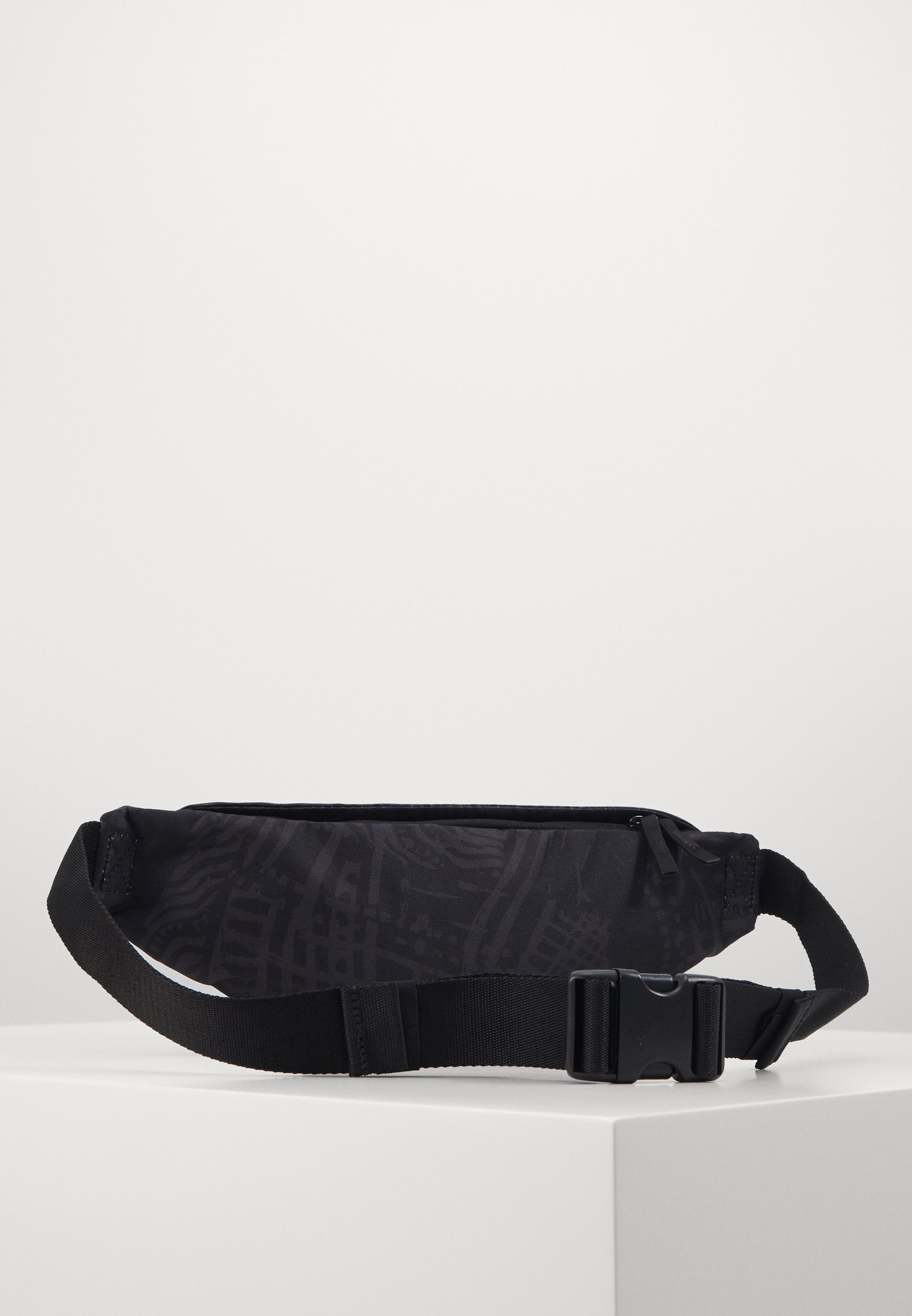nike sb bum bag