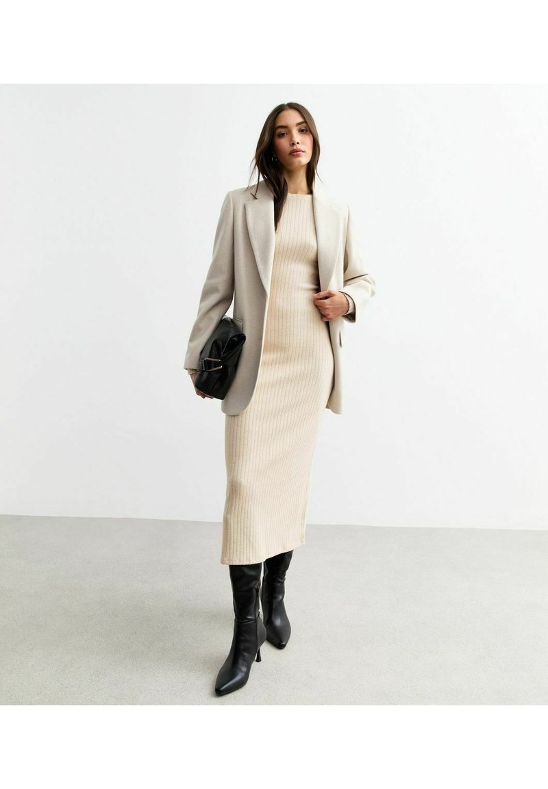 new look strickkleid