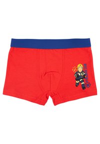 Boxer shorts rossi in cotone con un elastico blu e un'immagine di un pompiere in stile cartone animato sul lato sinistro.