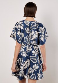 Apricot Vardagsklänning - navy