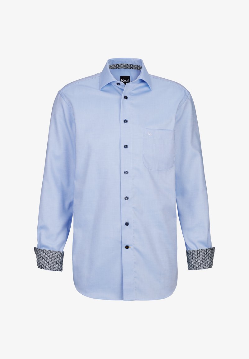 Camicia a maniche lunghe azzurro chiaro con bottone frontale, bottoni neri e polsini a motivo blu e bianco. Presenta una tasca sul petto.
