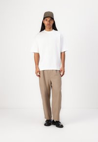 Selected Homme - SLHLOOSEOSCAR O NECK TEE 3 PACK - Paprasti marškinėliai - bright white/rain forest/oceana Miniatiūros vaizdas 1