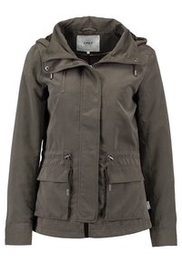 Olivově zelená, lehká bunda s kapucí. Obsahuje kapsy na zip, stahování v pase a přední zip. Hladký, matný povrch.