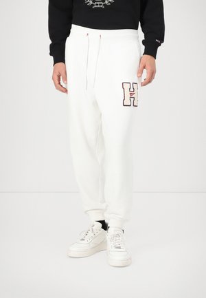 PATCH TERRY PANT - Pantaloni sportivi - antique white