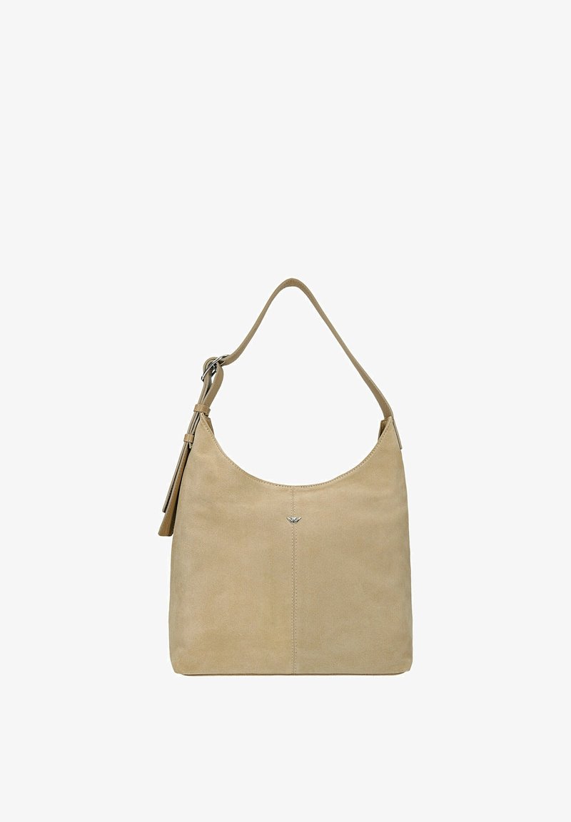 Sac à épaule en daim beige avec une seule bandoulière, petit logo métallique au centre et un pompon décoratif attaché près de la poignée.