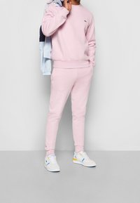 Lacoste Sweatshirt - pink