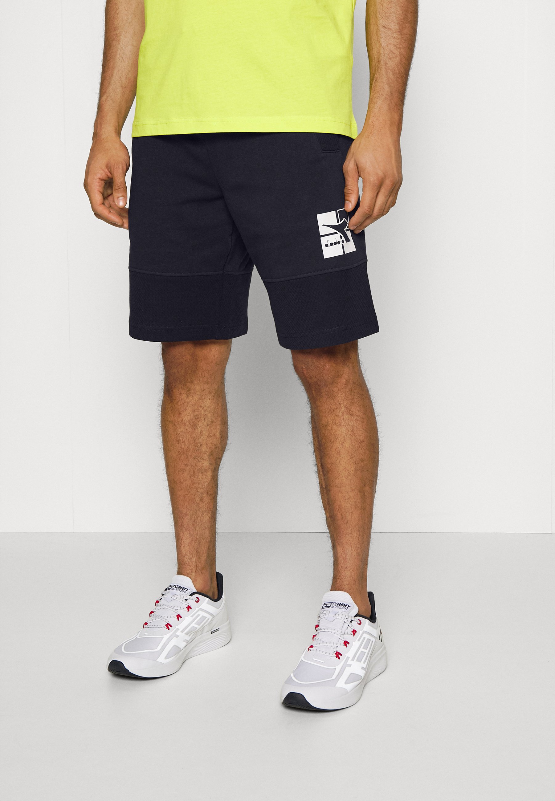 Diadora BERMUDA WEAVE - Korte broeken - classic navy/donkerblauw - Zalando .nl