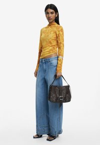 Desigual MEDIUM BUCKLE  - Rankinė - brown