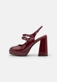 Visoke pete - dark red