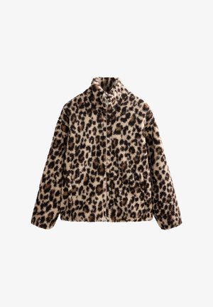 Teljes cipzáras polárdzseki magas gallérral, barna és bézs árnyalatú leopárdmintával, fehér háttér előtt bemutatva.