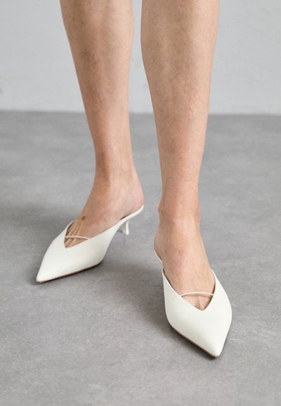 NEOUS MATAR - Mules - cream