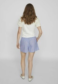 VILA HIGH WAIST - Shorts - cloud dancer