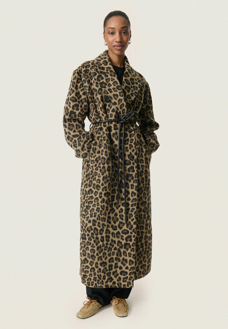Soaked in Luxury LEONY MAFALDA  - Klasický kabát - leopard jaquard