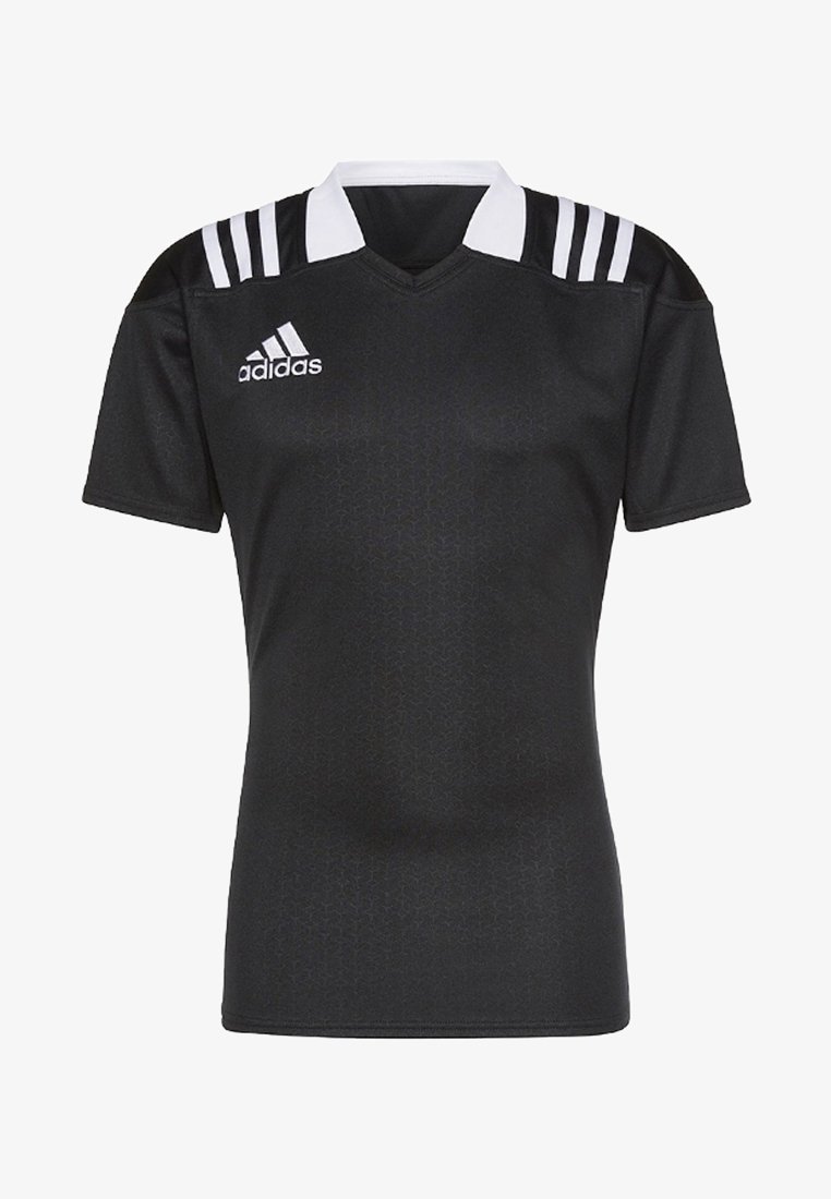 T-shirt de sport Adidas noire avec col blanc et trois bandes blanches sur chaque épaule, avec le logo Adidas sur la poitrine droite.
