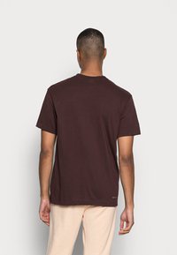 Nike Sportswear T-shirt básica - brown basalt