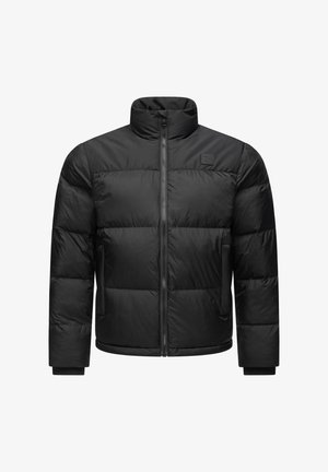 Černá péřová bunda s vysokým límcem, zipovým zapínáním a žebrovanými manžetami. Má sametový design s hladkým povrchem a minimálním označením značky.