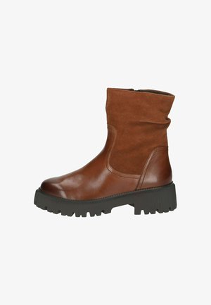 Kotníkové boty na platformě - cognac comb