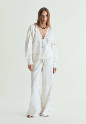 Scalpers, SCALPERS MIRROR EMB SHIRT - Bluză - off white