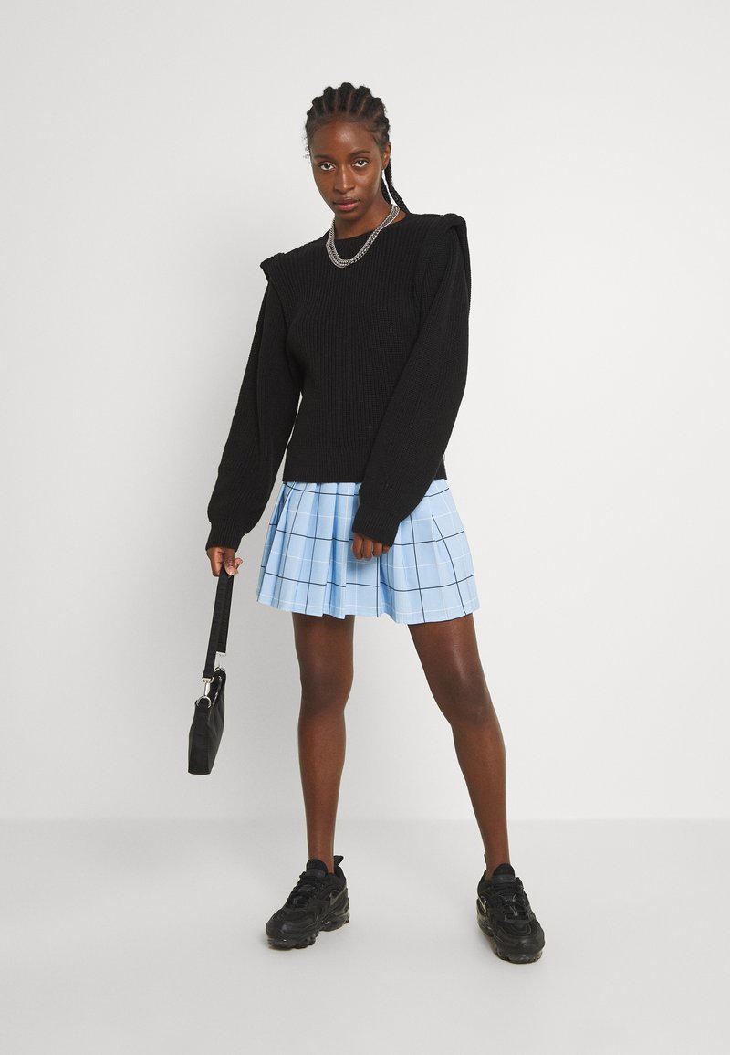 Damen Strickjacken | NA-KD OPEN BACK Strickpullover black/schwarz - BN25698 Damen Strickjacken | NA-KD OPEN BACK Strickpullover black/schwarz - BN25698