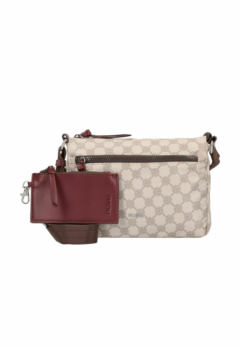 Beige Umhängetasche mit geprägtem Muster, braunen Akzenten, Reißverschlussverschluss und abnehmbarem bordeauxfarbenen Kartenhalter. Verstellbarer Schulterriemen.