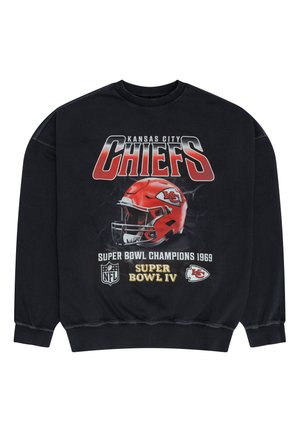 Schwarzer Sweatshirt mit roter Grafik des Kansas City Chiefs-Helms, Text "Chiefs" und Logos "Super Bowl Champions 1969 Super Bowl IV".