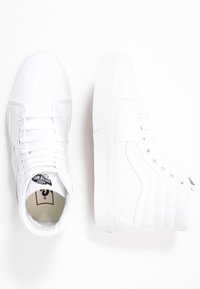 Vans UA SK8-HI PLATFORM 2.0 - Zapatillas altas - true white