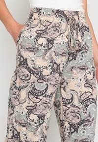 Soyaconcept Tygbyxor - green