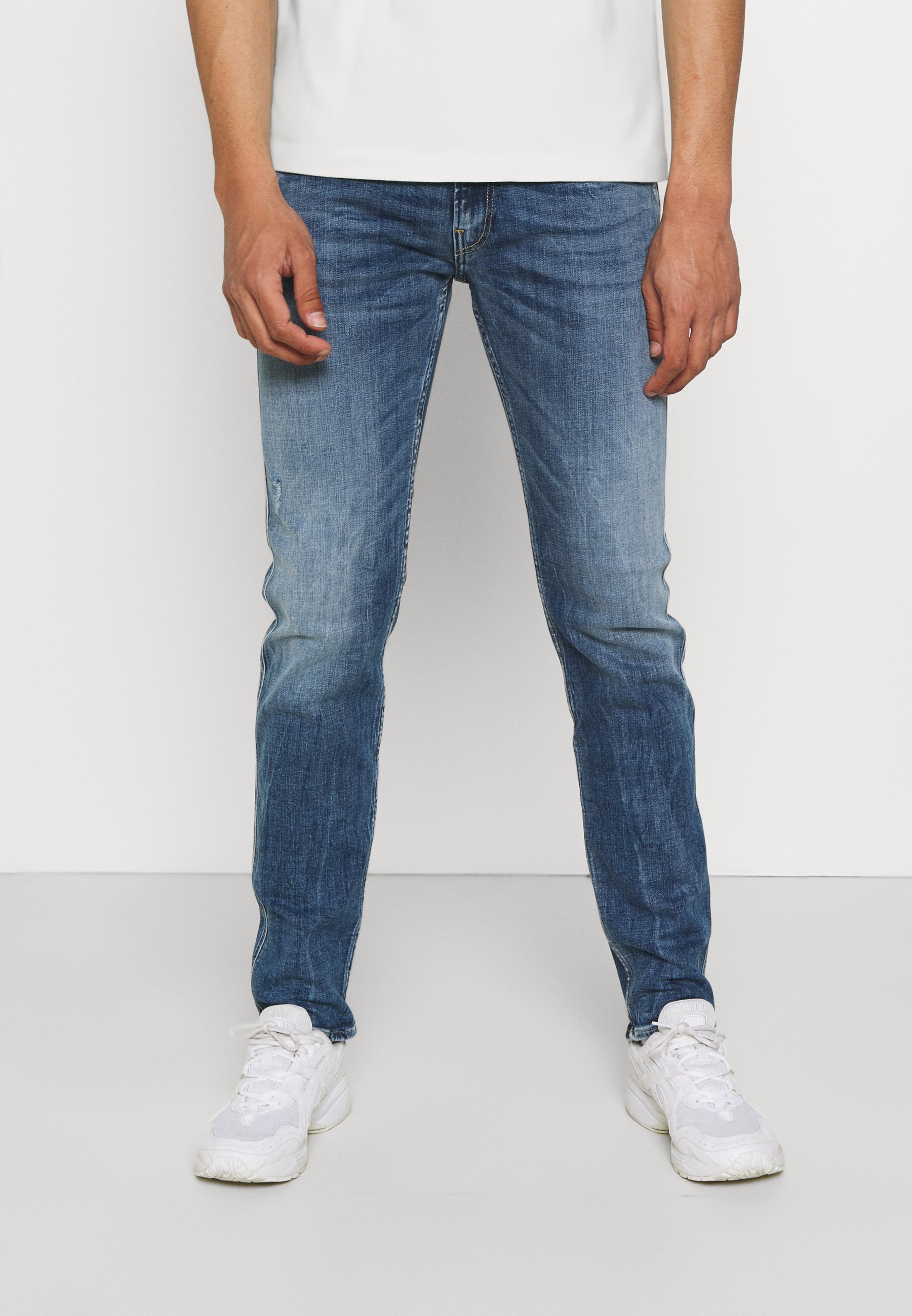 Replay ANBASS AGED - Prigludę džinsai - blue denim/mėlynų džinsų -  Zalando.lt