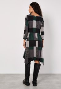 Apricot Gebreide jurk - green