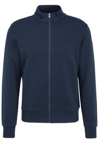 Sudadera navy con cremallera, cuello alto, puños y dobladillo acanalados, y cremallera frontal. Está hecha de una tela suave y lisa sin patrones visibles.