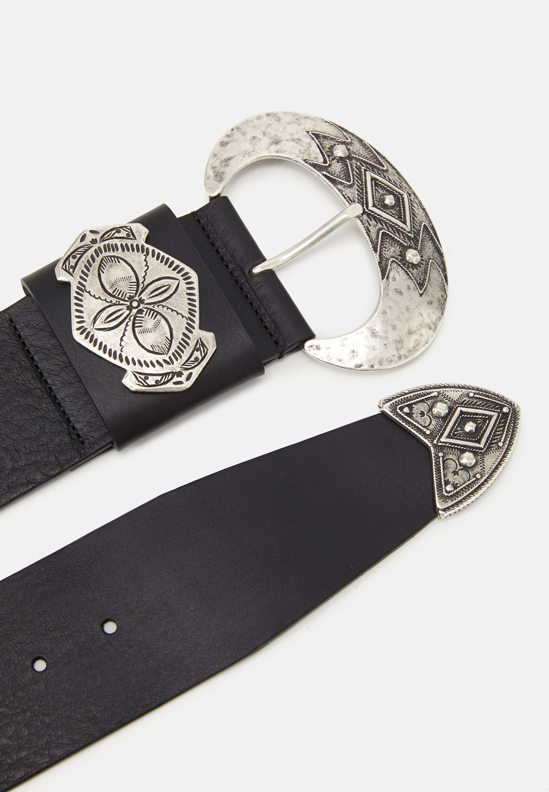 large black waist belt