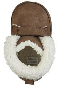 Braune Wildleder-Babystiefel mit weißem lockigem Fleecefutter und Klettverschluss.