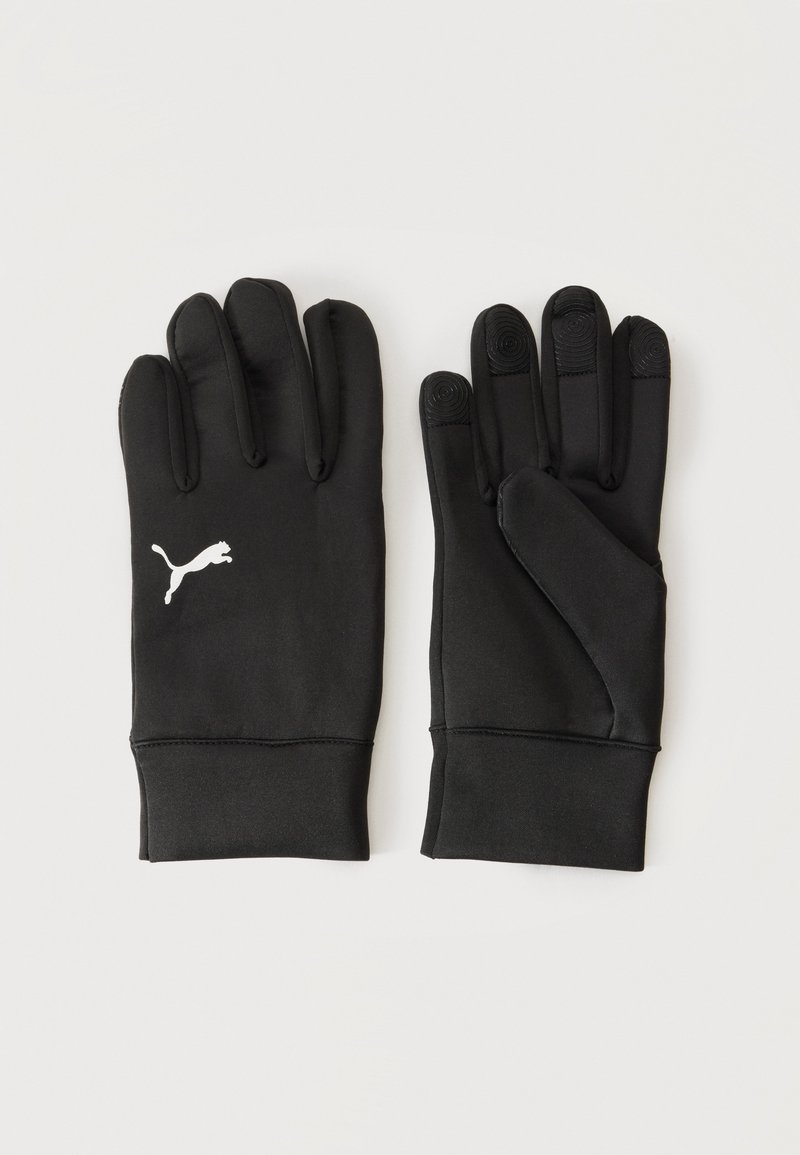 Paire de gants noirs avec des extrémités tactiles et un logo Puma blanc au dos du gant gauche, posés à plat sur une surface blanche.