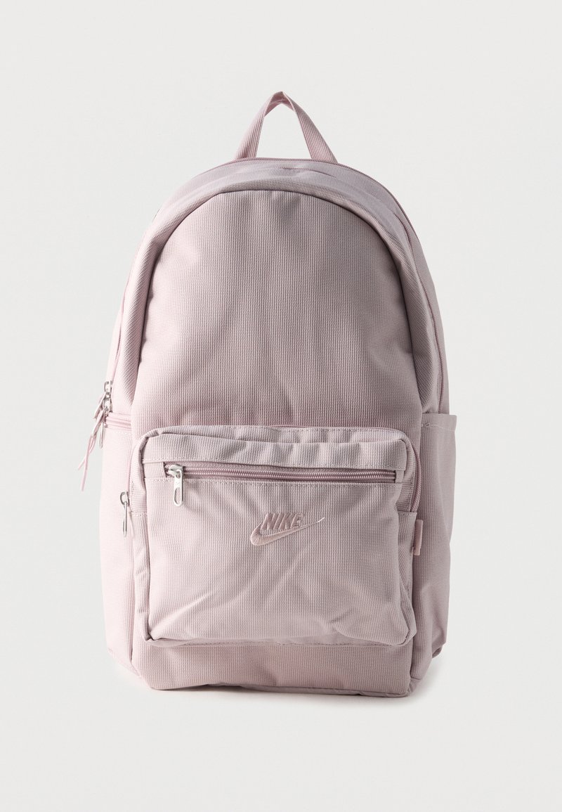 Nike Sportswear HERITAGE BACKPACK UNISEX - Tourenrucksack - particle ...
