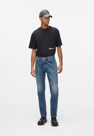 Straight leg jeans - tinted visual washed blue