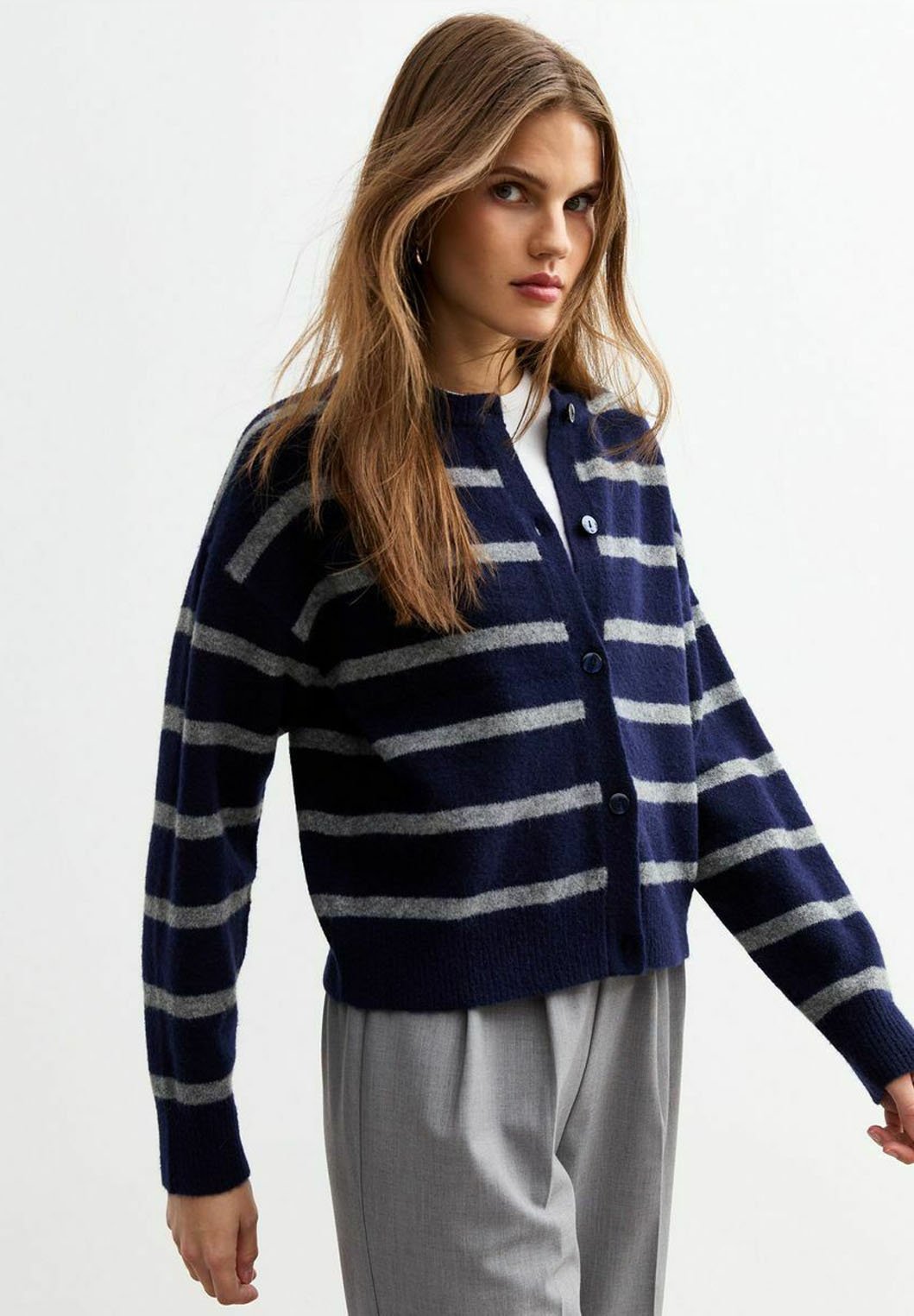 Cardigan Vintage Blanc En Laine/polyester - Taille 42/44, Manches Longues, Très Bon état, Origine France